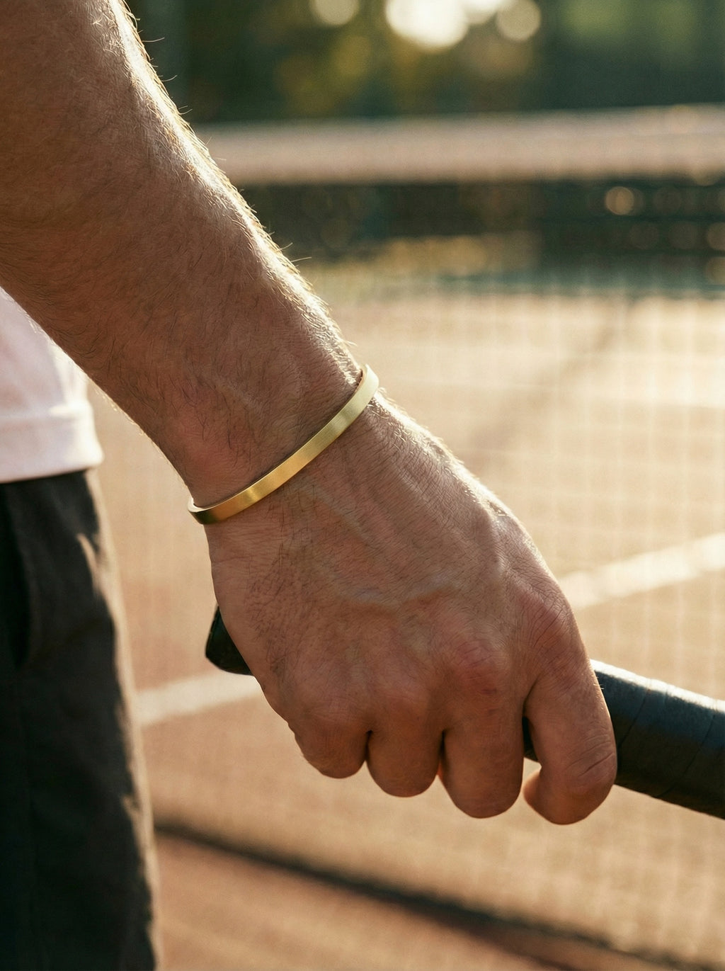 color:Gold